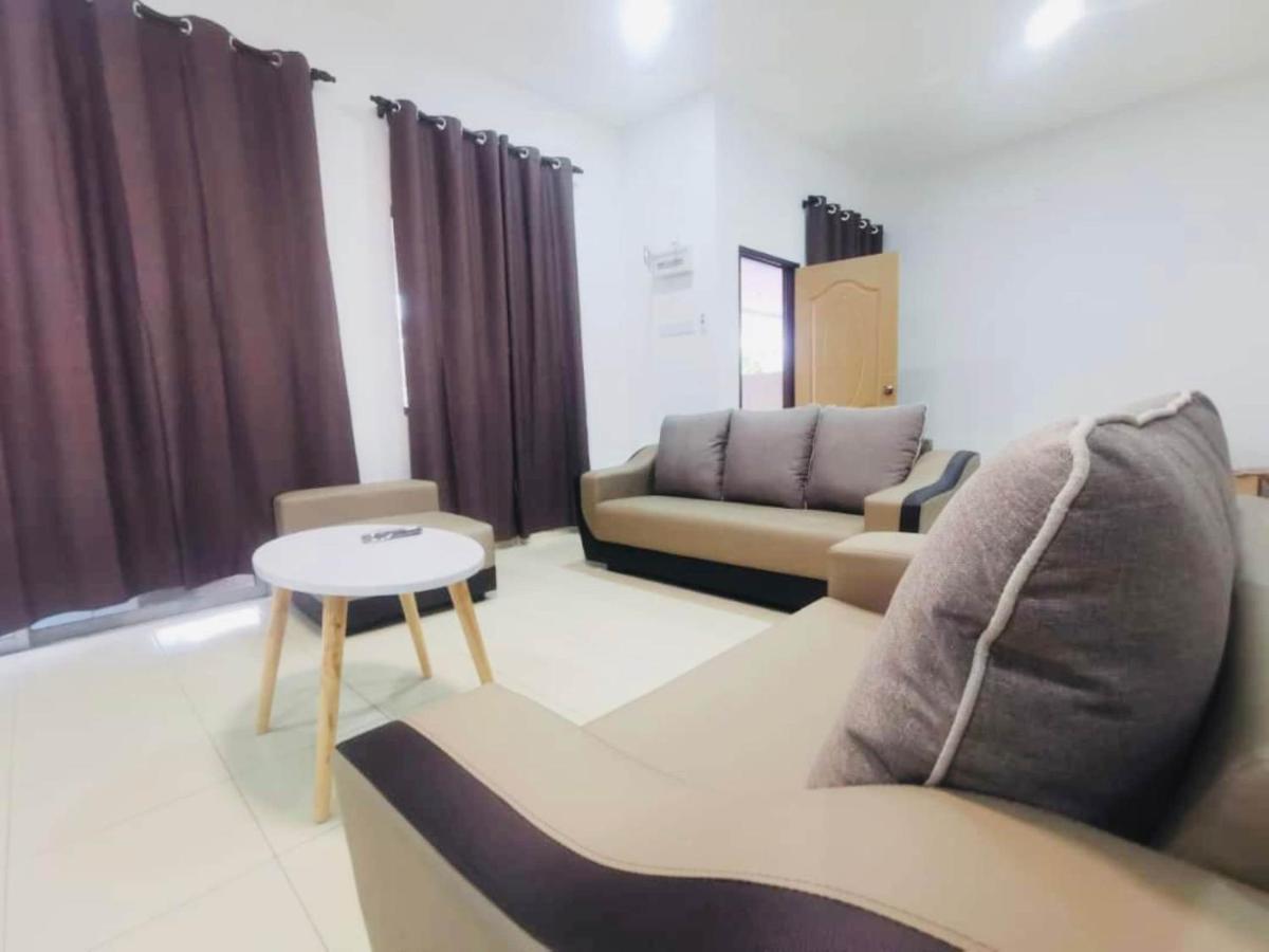 Oyo Homes 90524 D'J Pegaso Serom Homestay Muar Dış mekan fotoğraf
