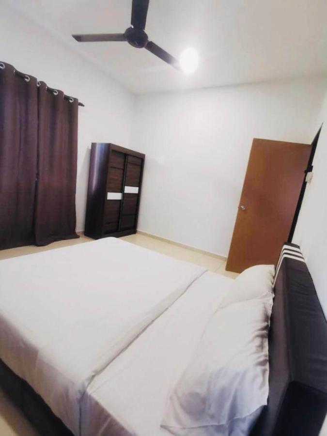 Oyo Homes 90524 D'J Pegaso Serom Homestay Muar Dış mekan fotoğraf